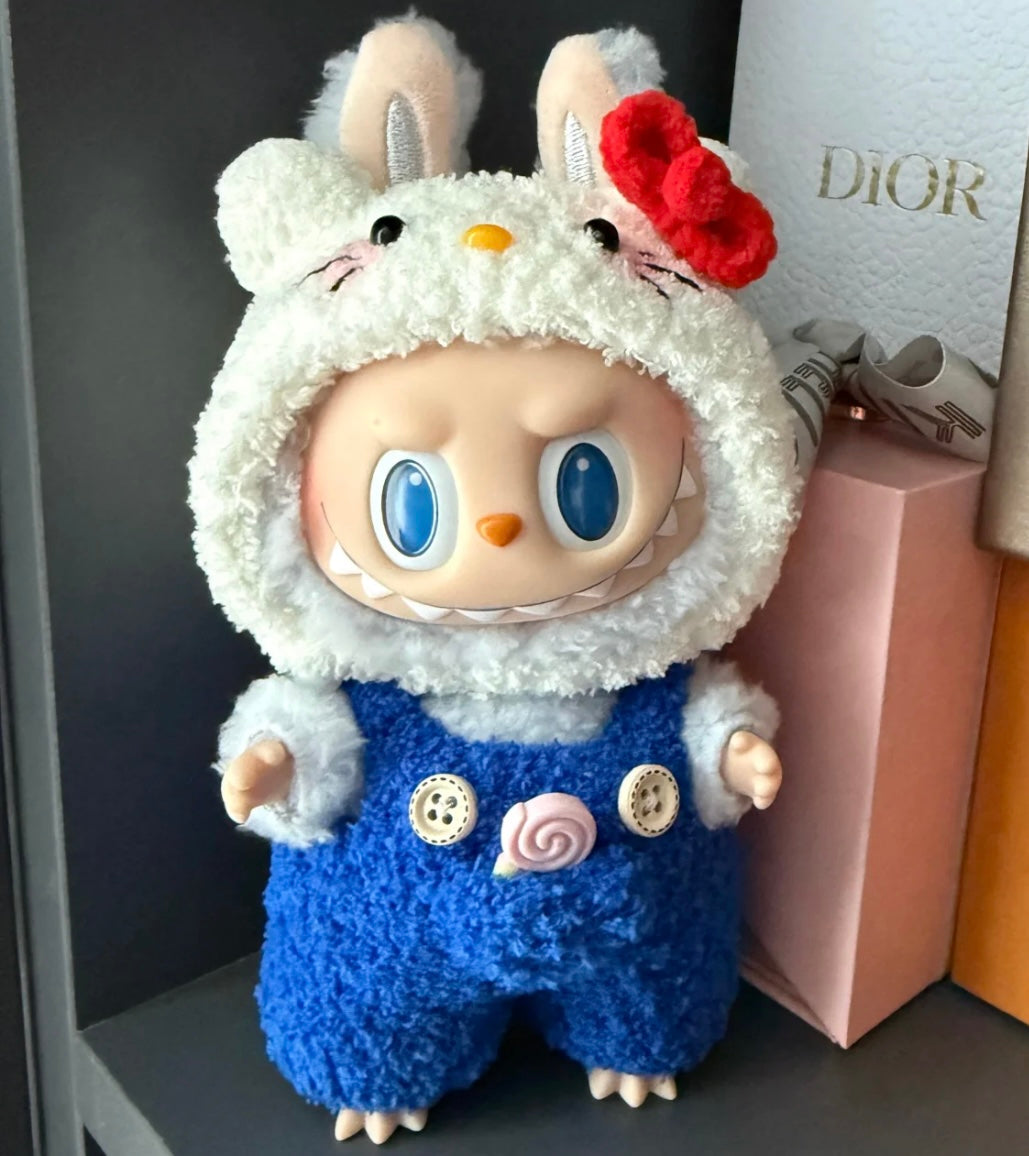Handmade Knit Outfit – Hello Kitty-Inspired Clothes for Dolls & Display