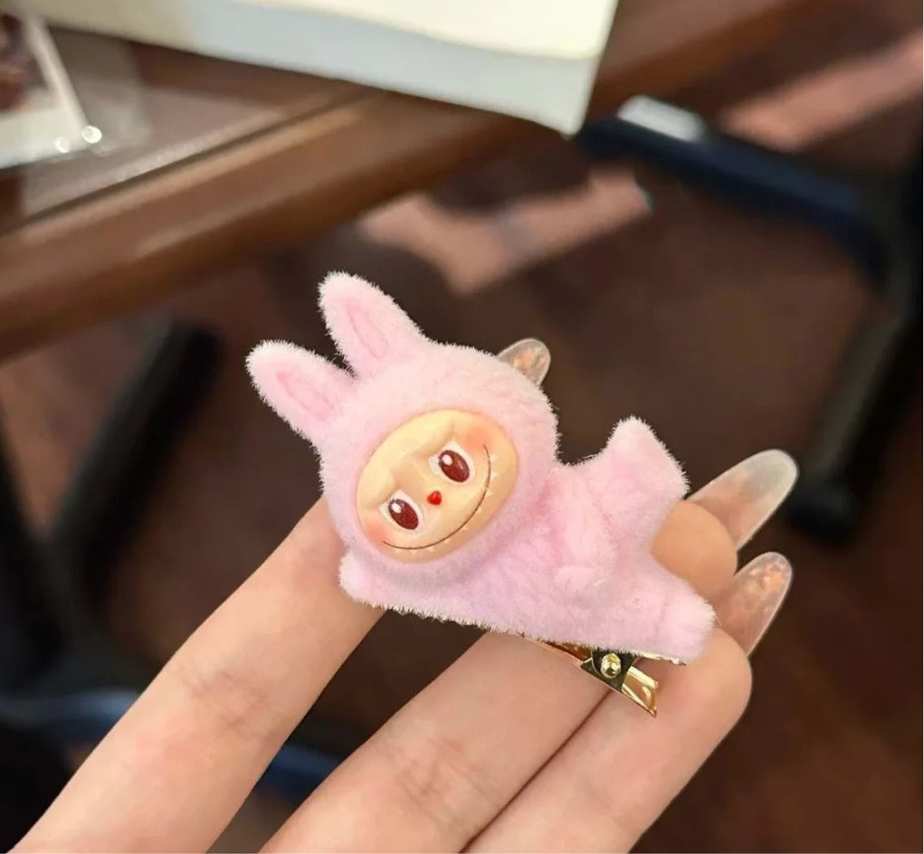 Labubu Chill Clip – Cute Desk Accessory & Paper Holder