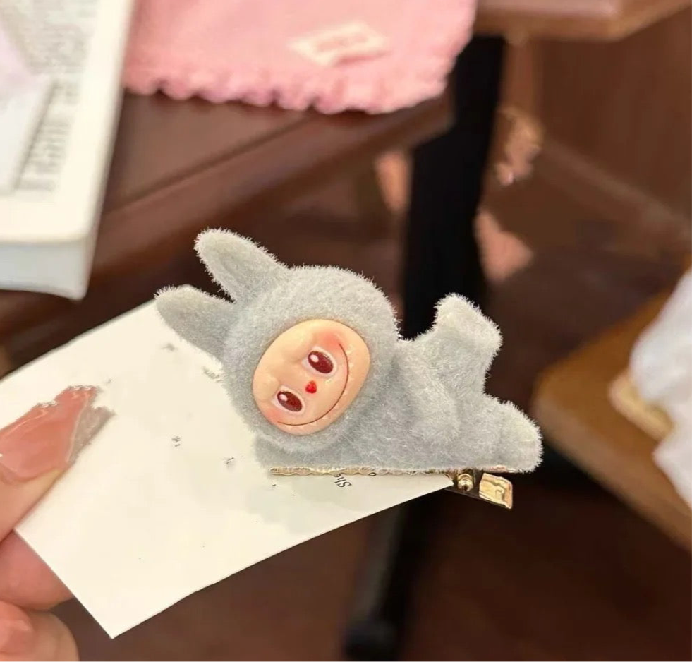 Labubu Chill Clip – Cute Desk Accessory & Paper Holder
